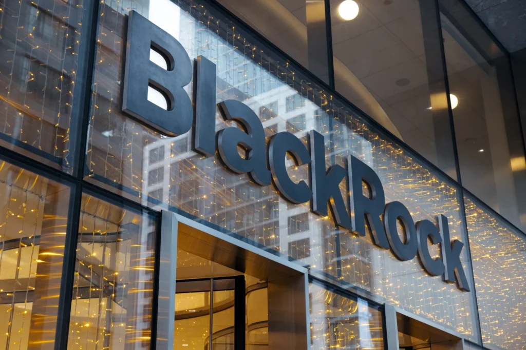 Accusations de Greenwashing : BlackRock dans le Viseur de ClientEarth pour ses Fonds « Durables »